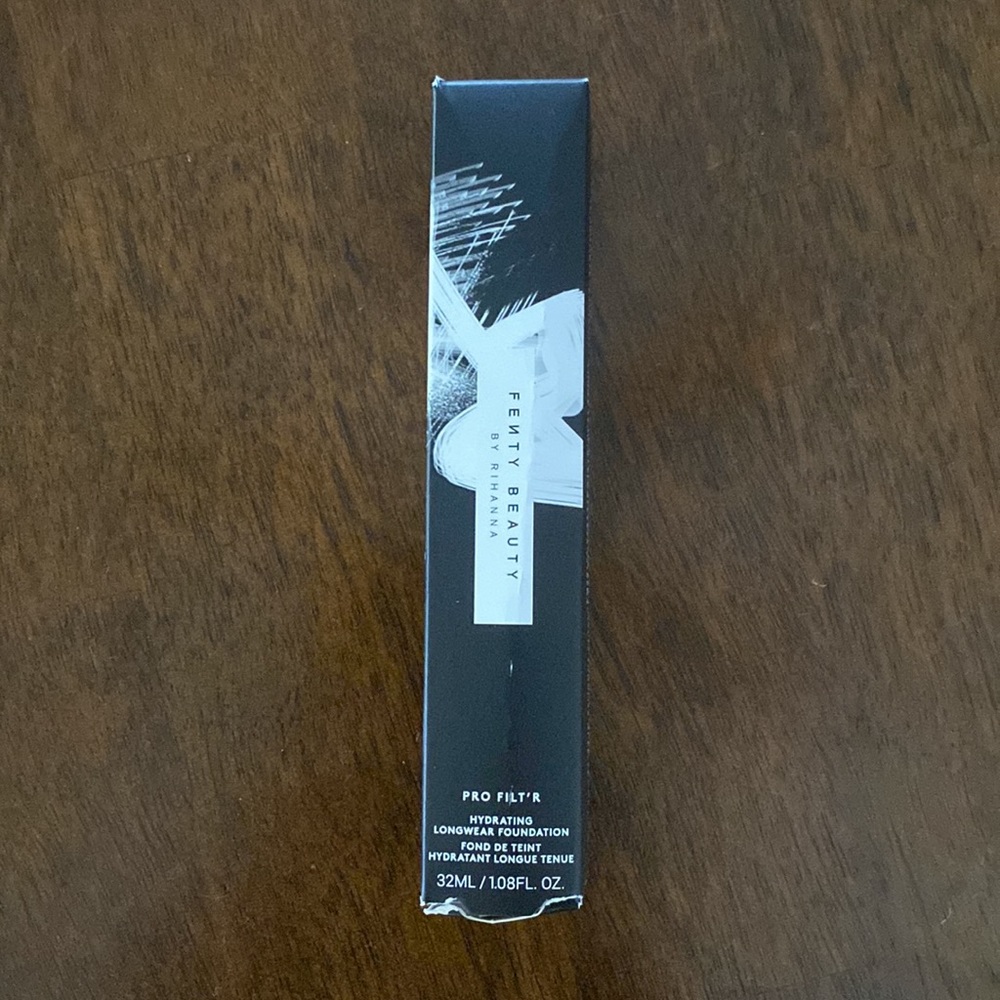 FENTY BEAUTY Pro Filt'r Soft Matte Longwear Foundation 180